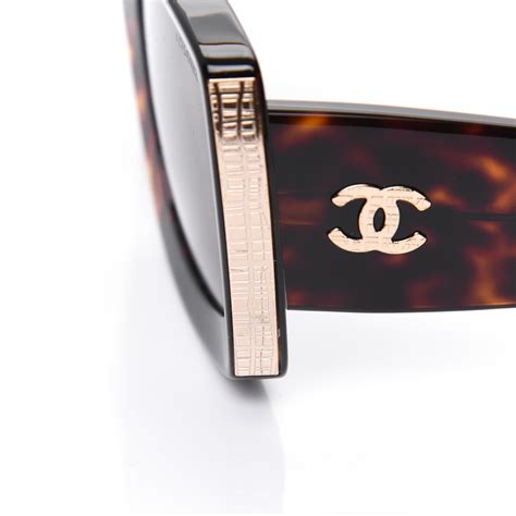 CHANEL 5435 Rectangle Acetate Sunglasses.